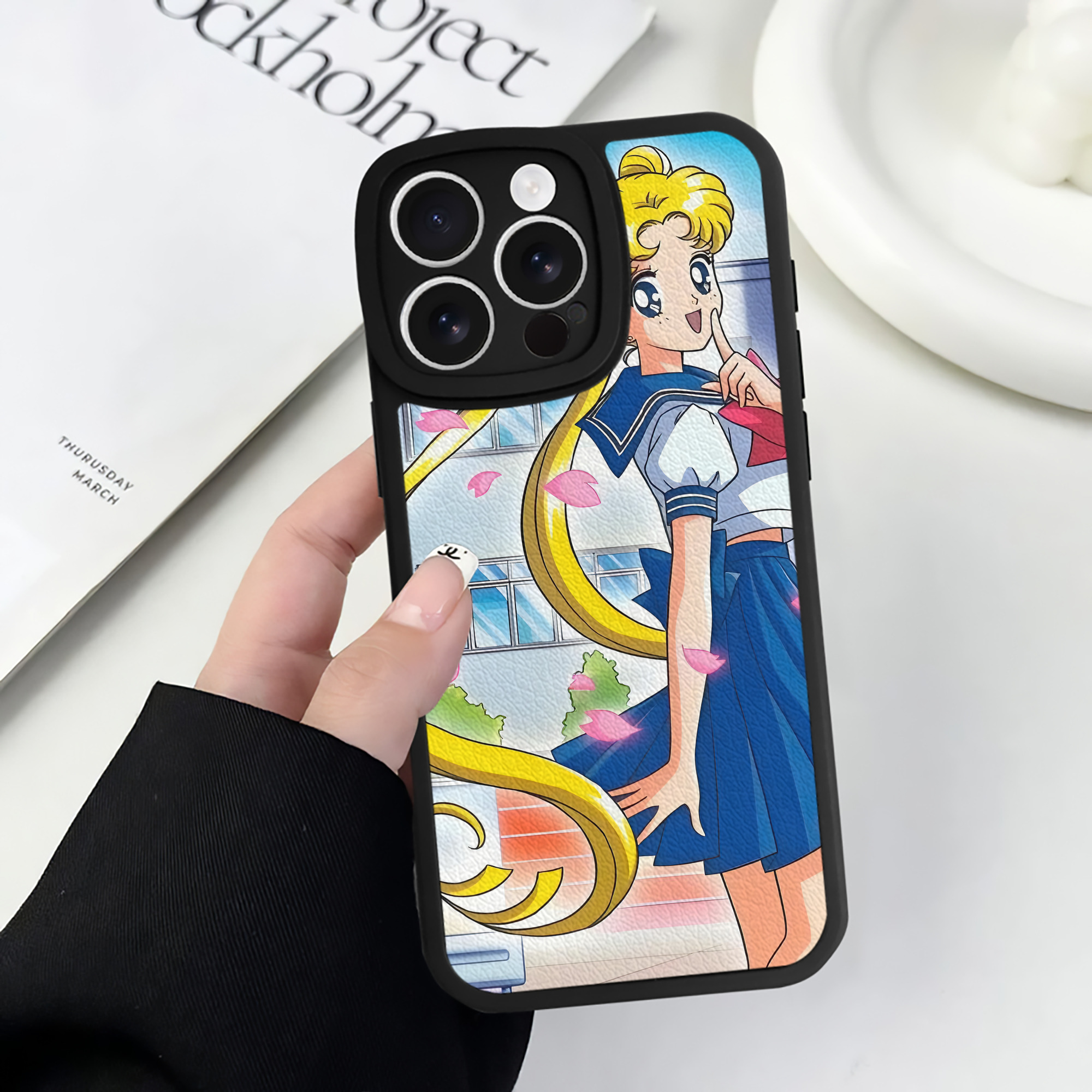 （画像用） 美少女戦士セーラームーン Sailor Moon 【iPhone 16シリーズ対応】シリコンスマホケース（レザー調） 材質：シリコン